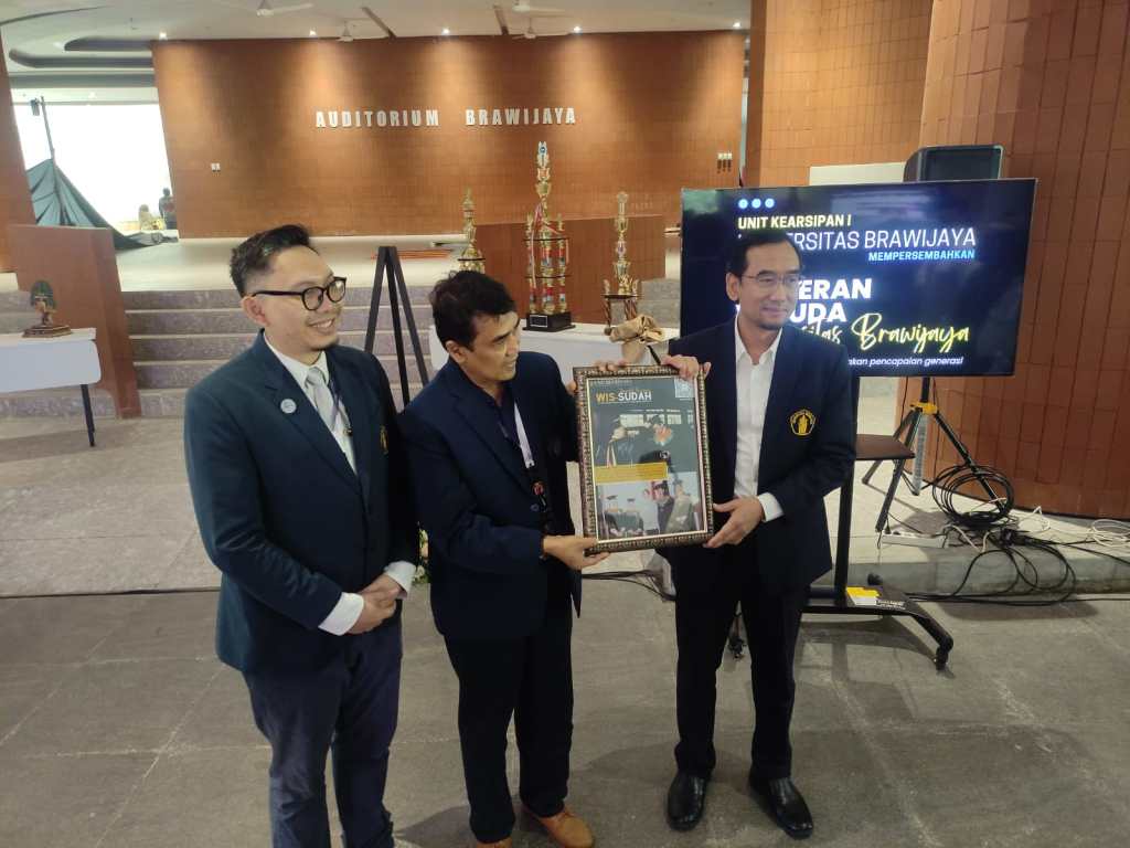 Rektor UB Buka Pameran Kearsipan Refleksikan Kembali Perjalanan Pendidikan Melalui Perspektif&nbsp;Arsip