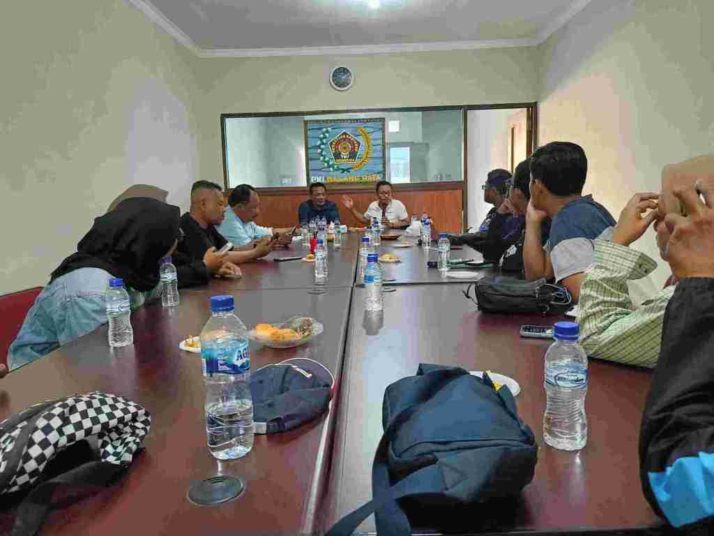 Gayeng Sutiaji Sambangi Kantor PWI Malang Raya: Politik Itu Dinamis Banyak Relawan Dorong Maju Jatim dan&nbsp;Kota