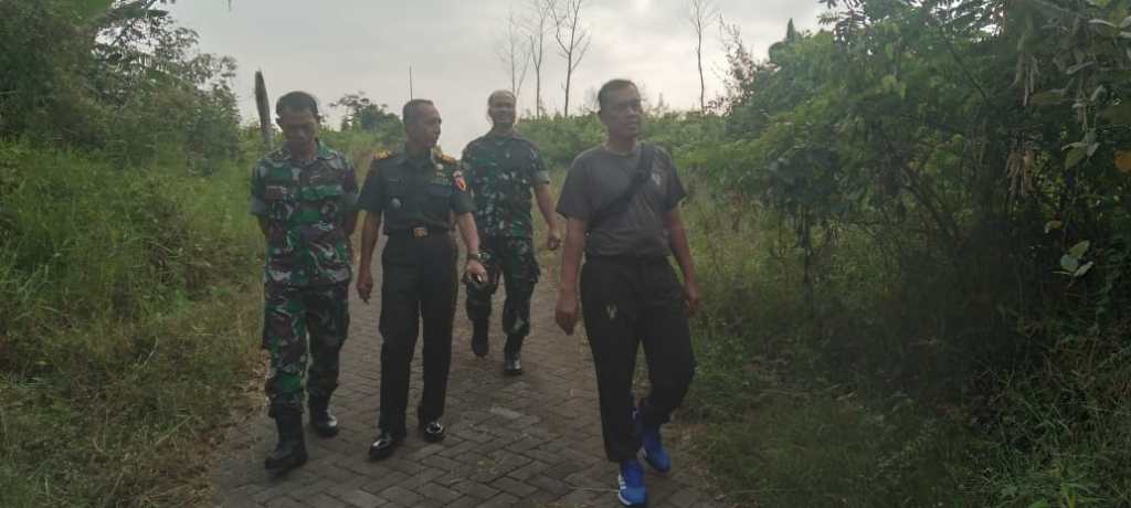 Danramil 0833/Kota Malang dan Para Staf Pengecekan Lahan Penanaman&nbsp;Jagung
