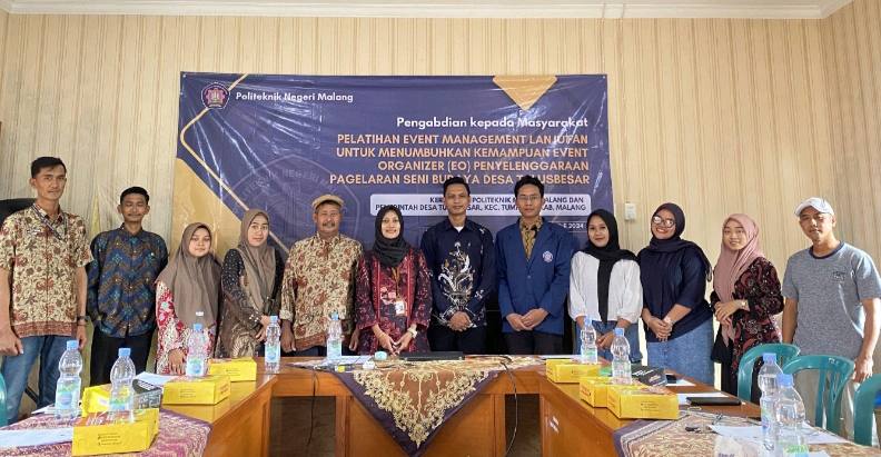 Tumbuhkan Kemampuan Desa Mandiri, PKM Polinema Beri Pelatihan Managemen EO di Desa Tulus&nbsp;Besar