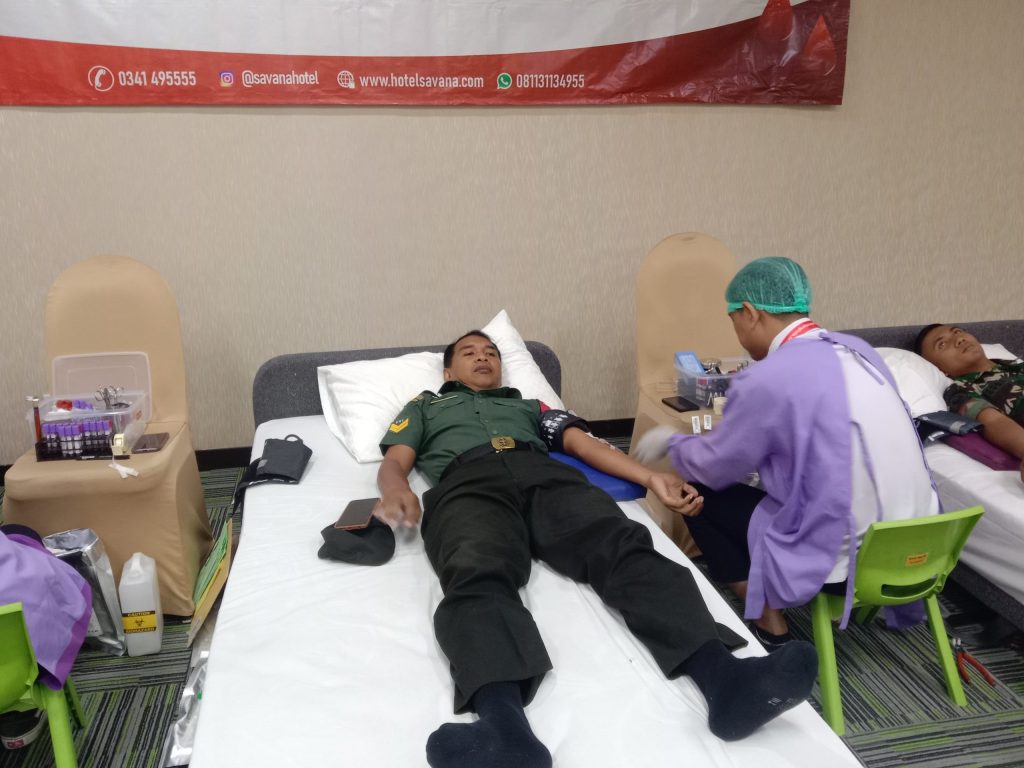Personel Kodim 0833/Kota Malang Ikuti Aksi Donor&nbsp;Darah