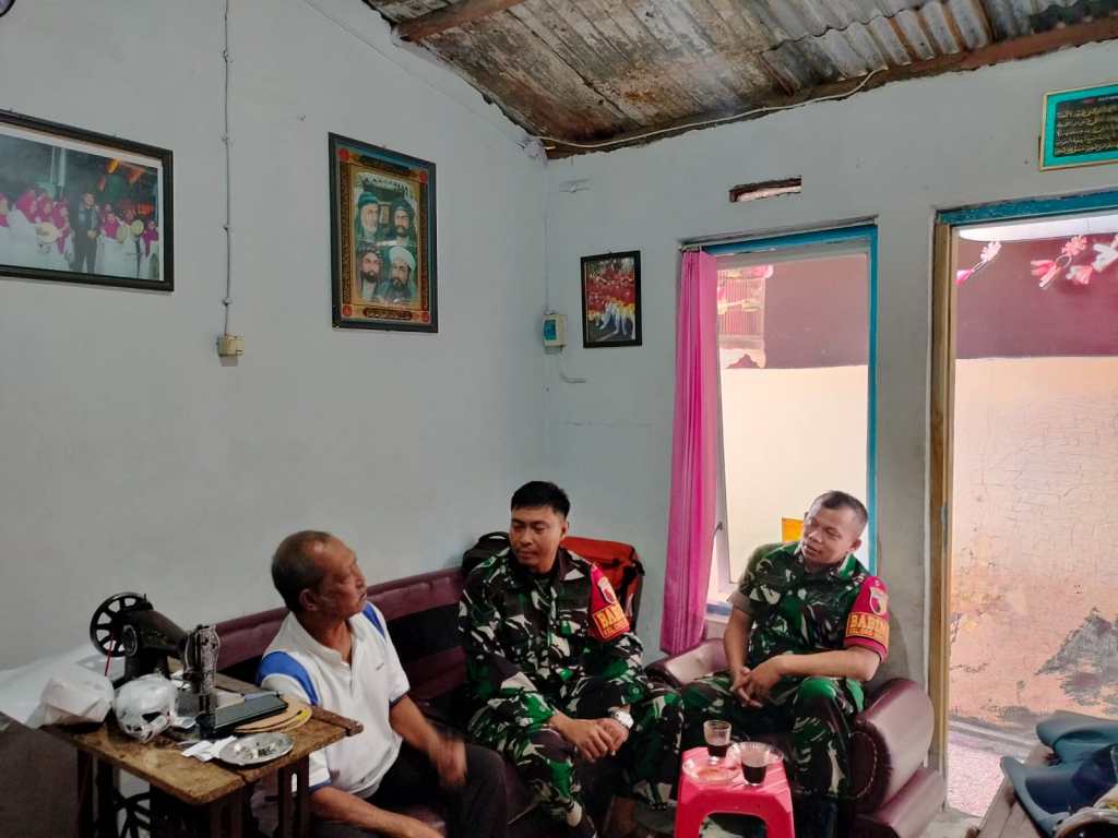 Babinsa Kelurahan Oro-oro Dowo Jalin Silaturahmi dengan Tokoh&nbsp;Masyarakat
