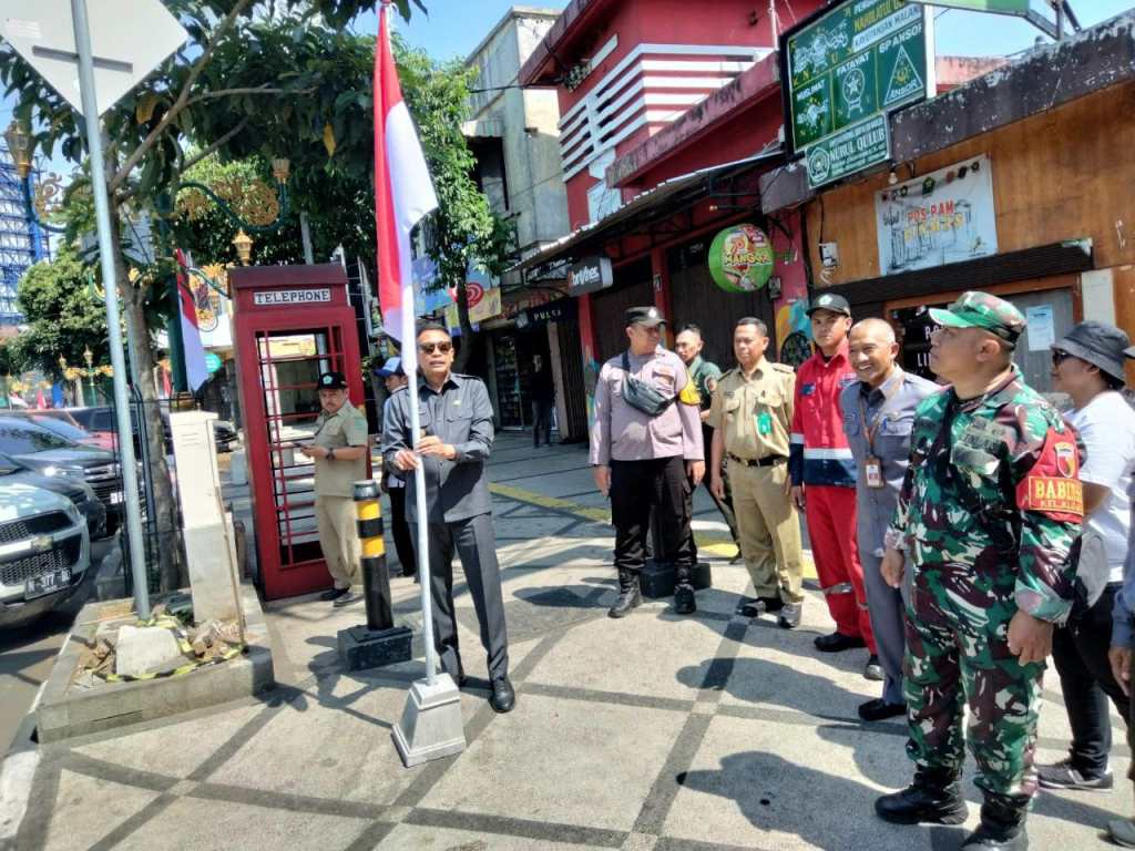 Saat Hari Kemerdekaan Wahyu Hidayat Pastikan Bendera Merah Putih Terpasang di Semua Sudut Kota&nbsp;Malang